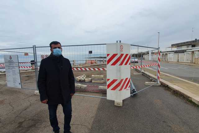 Bari, iniziati i lavori di riqualificazione della strada costiera di Torre a Mare